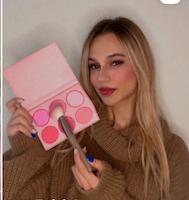 روژان کازمتیکس